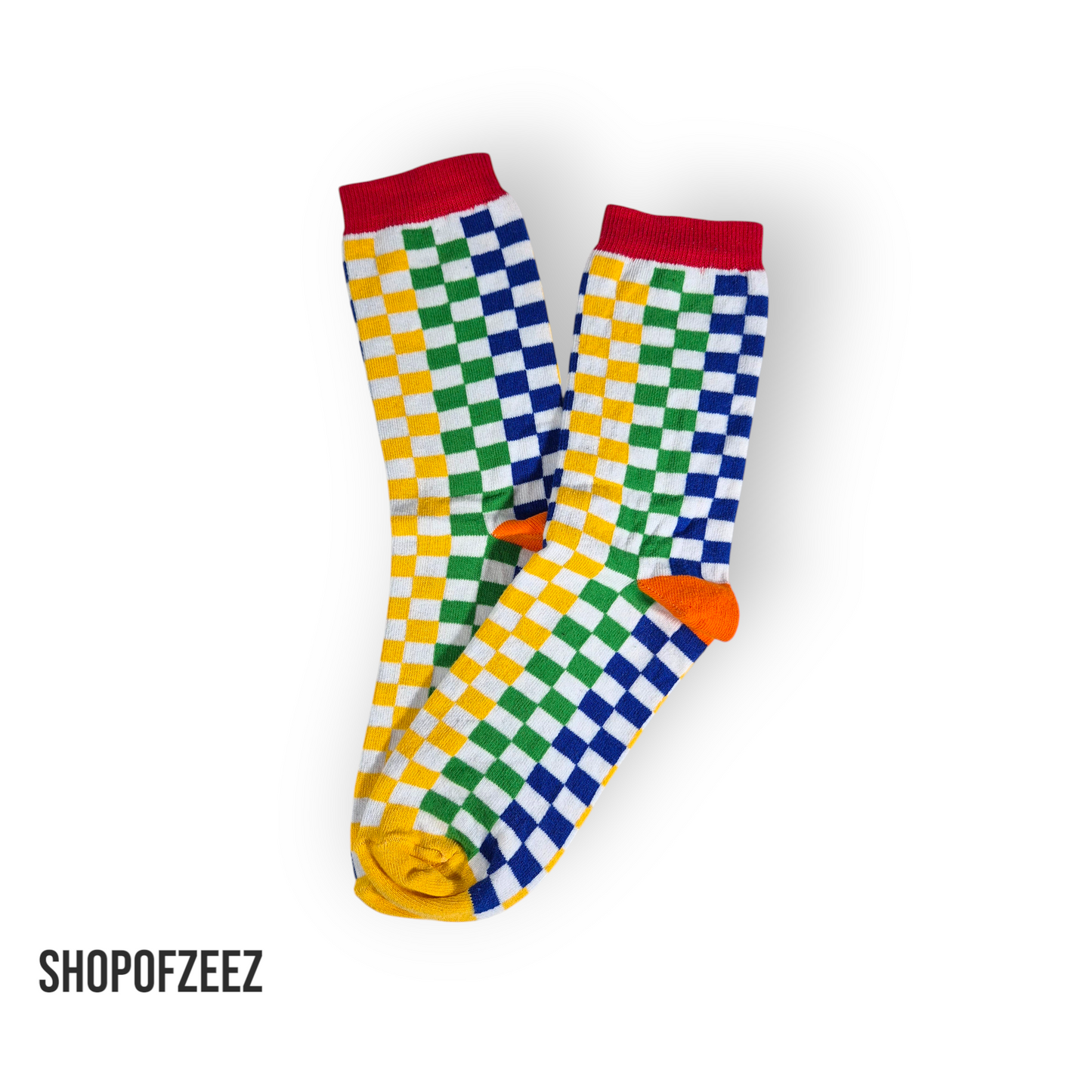 Regenbogenfarbene Socke mit kariertem Muster