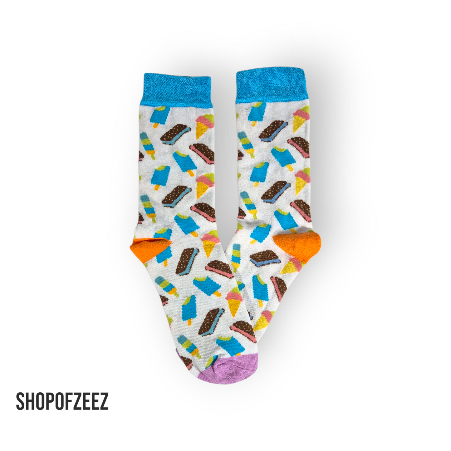 Socken mit Eiscreme-Motiven