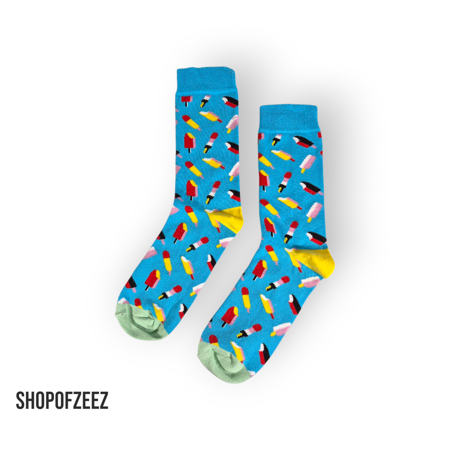 Socken mit Eiscreme-Motiven