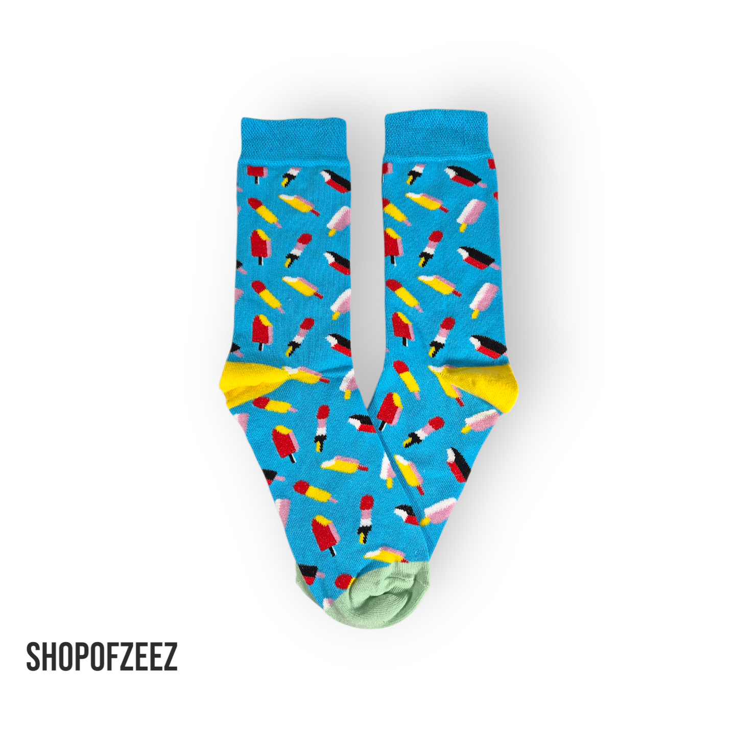 Socken mit Eiscreme-Motiven