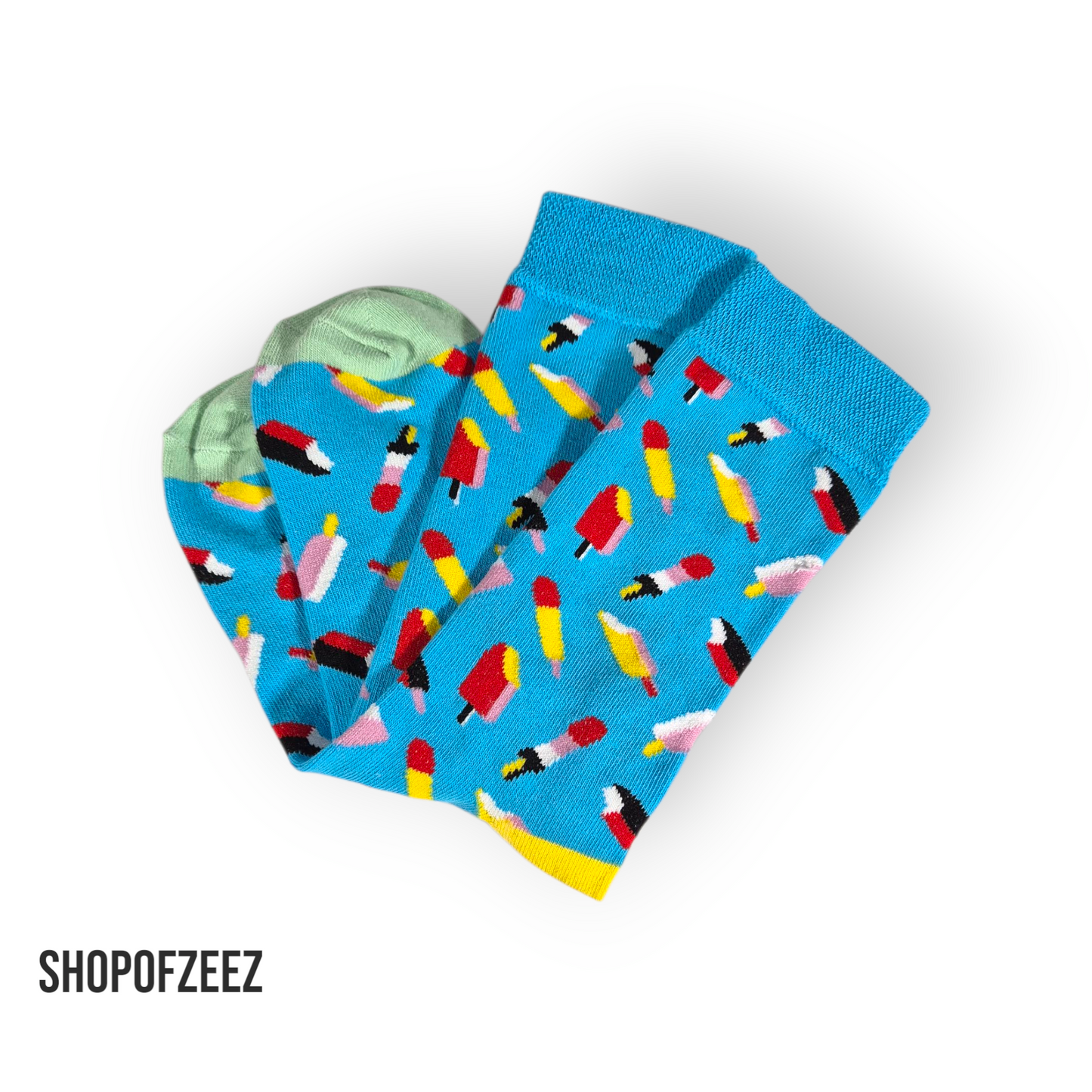 Socken mit Eiscreme-Motiven