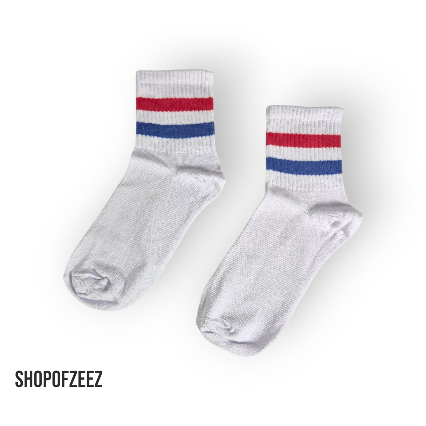 blau-rot gestreifte Sportsocken