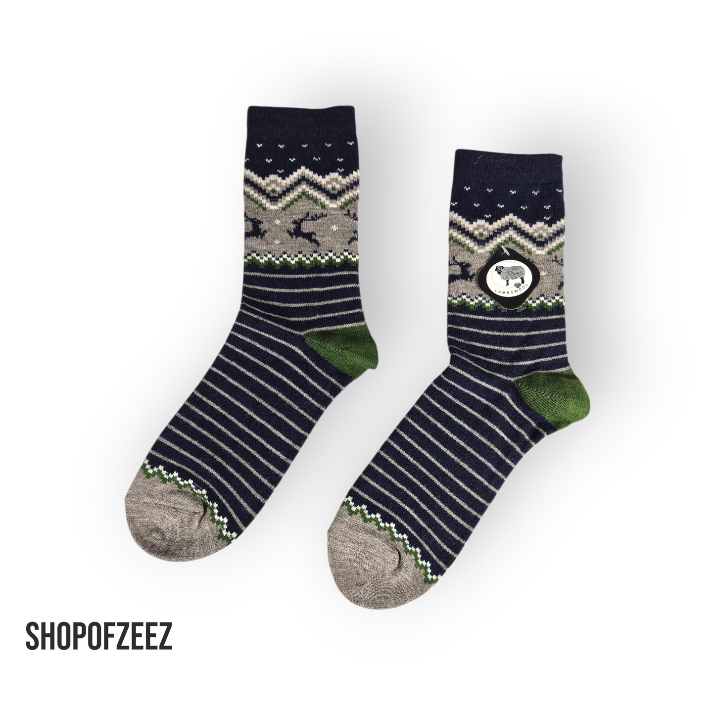 gestreifte Weihnachtssocken mit Rentier