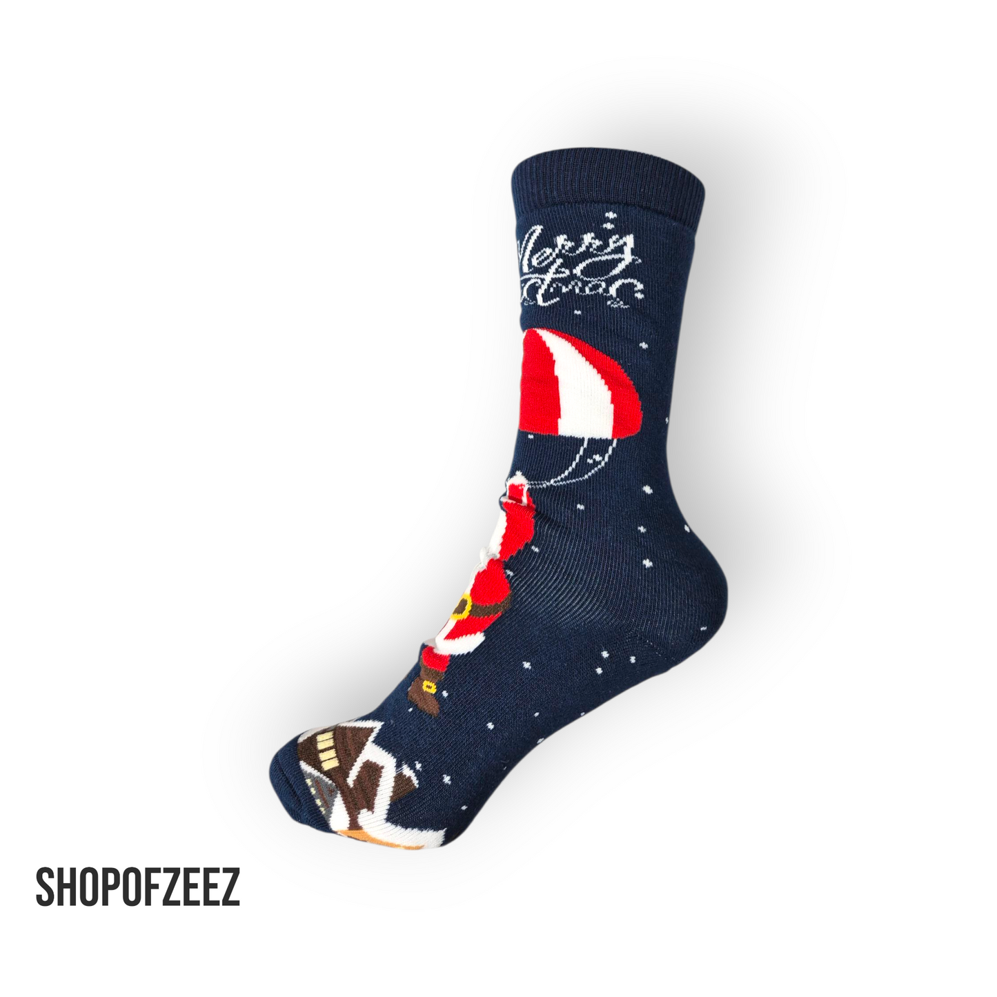 Weihnachtssocken mit Fallschirm-Weihnachtsmann und Merry-Christmas Schriftzug.